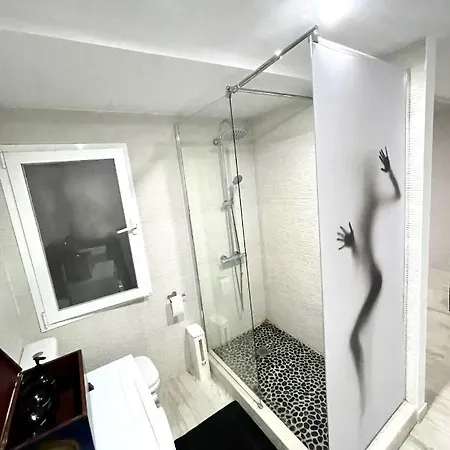 Luminosa Y Moderna Propiedad Con Vistas Al Mar Mediterráneo A 2min Apartamento Marbella